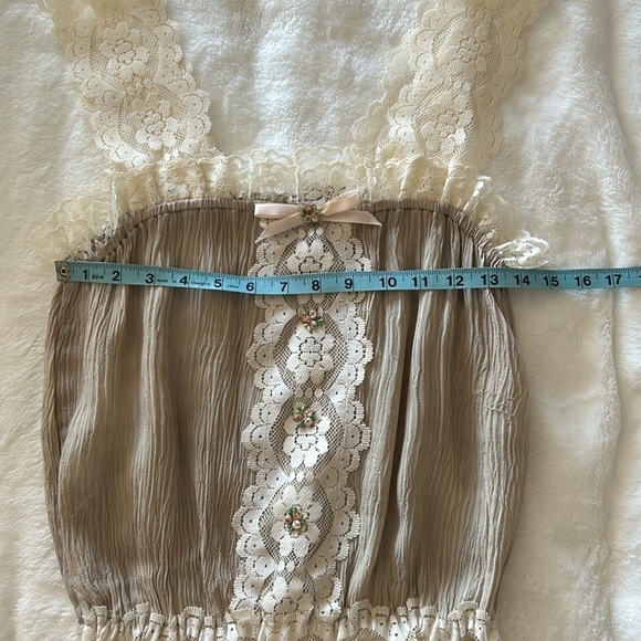 On the Rocks Blouse - Picture 8 of 11